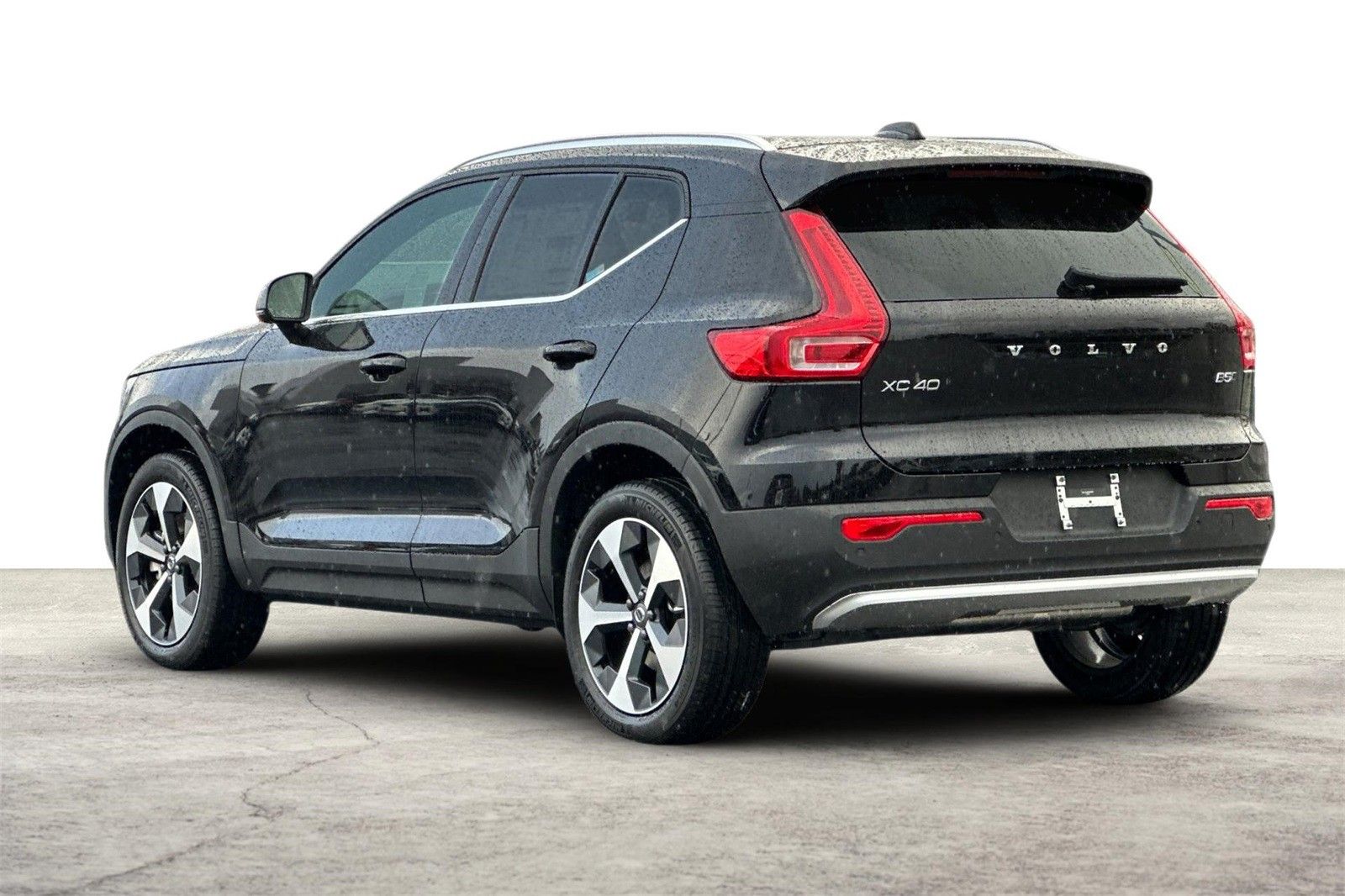 2025 Volvo XC40 Core - Photo 6