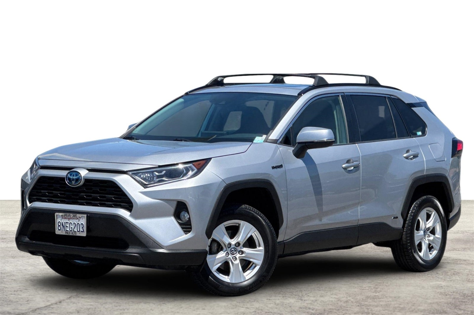 Used 2020 Toyota RAV4 XLE with VIN 2T3RWRFV1LW056056 for sale in Northfield, Minnesota