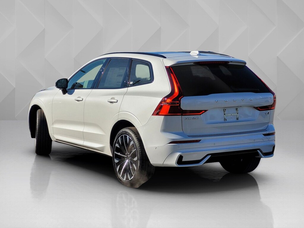 New 2026 Volvo XC60 B5 Ultra SUV