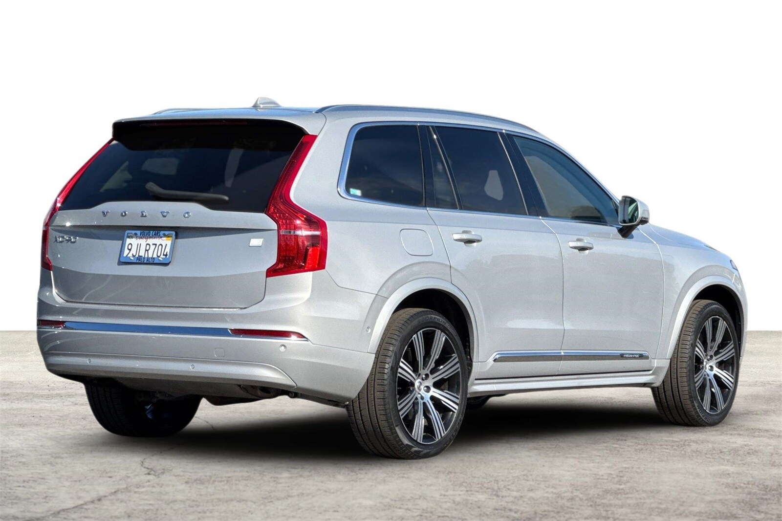 2024 Volvo XC90 T8 Plus photo 3