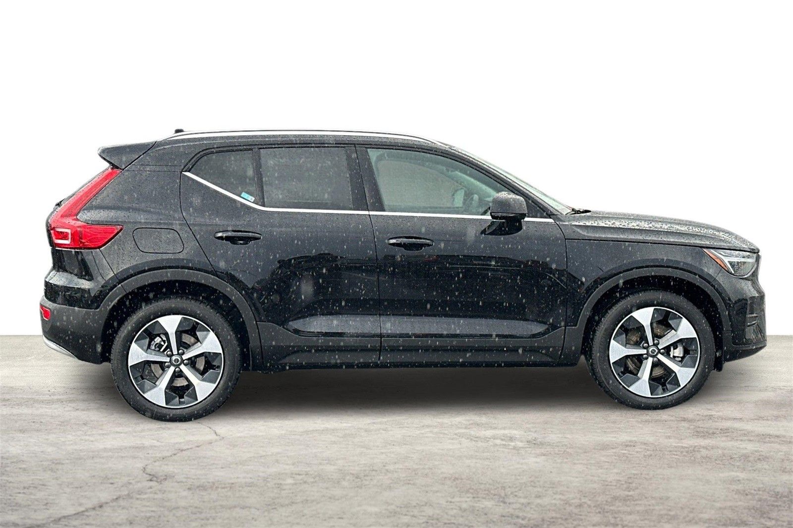 2025 Volvo XC40 Core - Photo 8