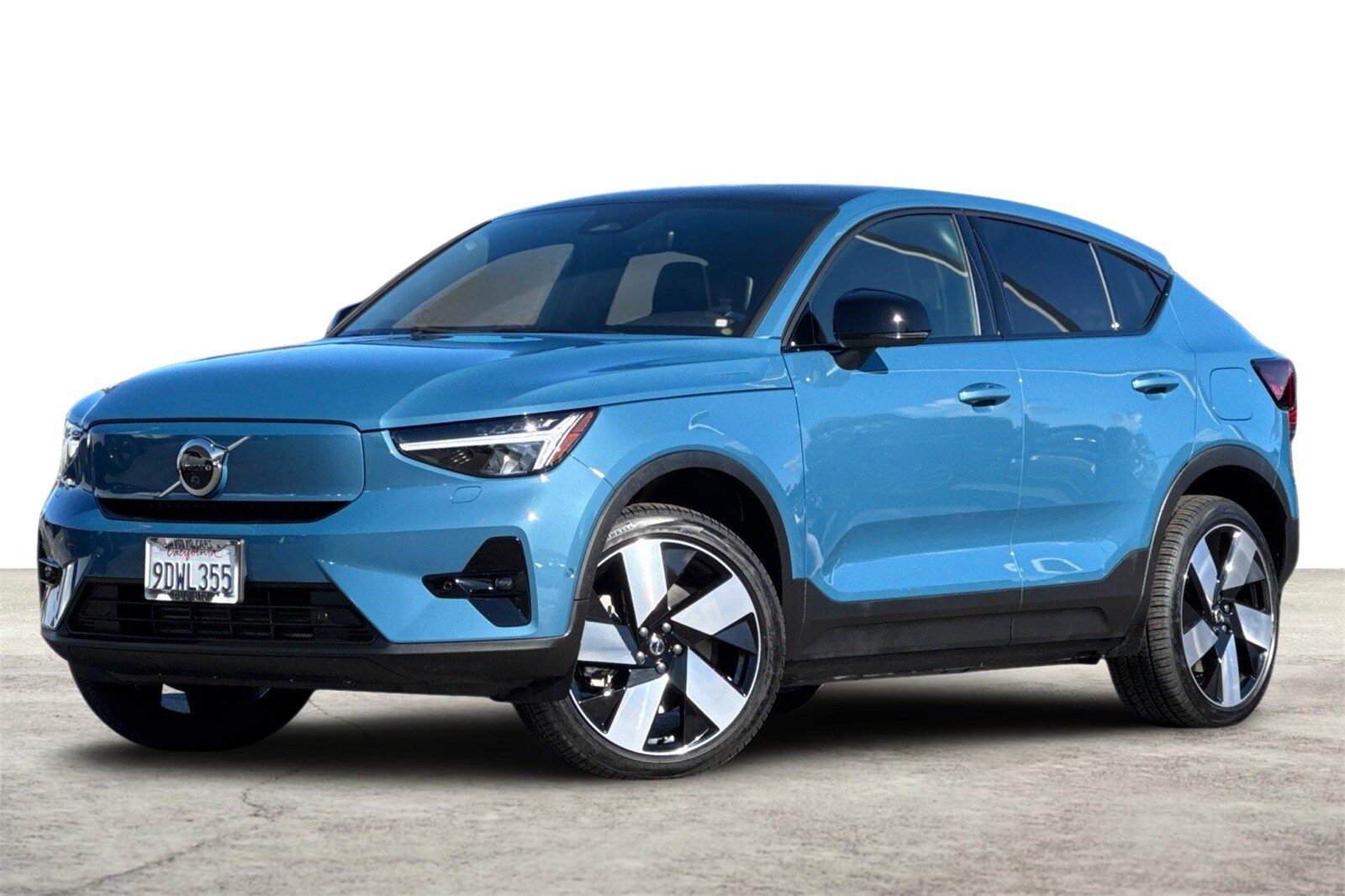 2023 Volvo C40 Recharge Ultimate photo 2