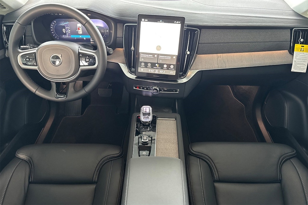 New 2026 Volvo XC90 plug-in hybrid T8 Ultra 6-Seater SUV