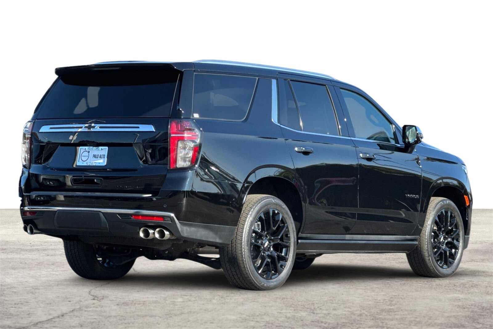 2023 Chevrolet Tahoe Premier photo 2