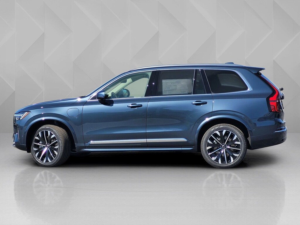New 2026 Volvo XC90 plug-in hybrid T8 Ultra 7-Seater SUV