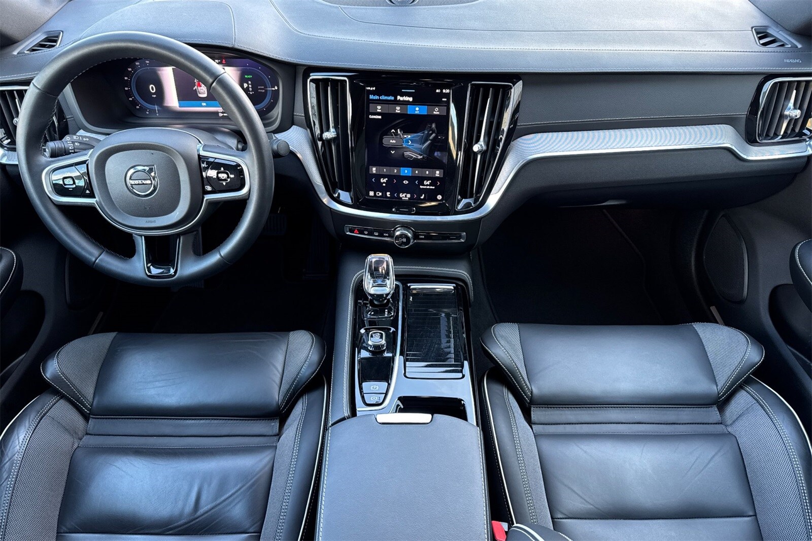 2023 Volvo S60 Recharge Ultimate photo 4