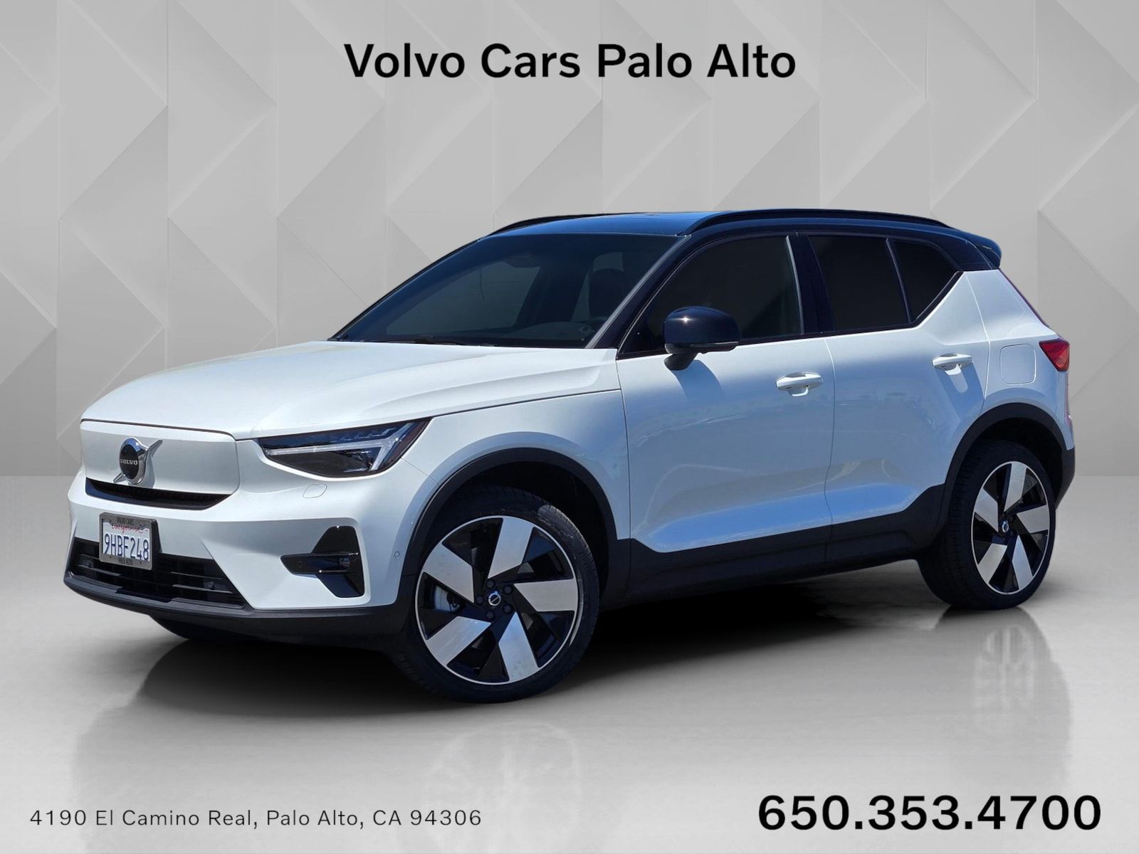2023 Volvo XC40 P8 Recharge Ultimate AWD's photo