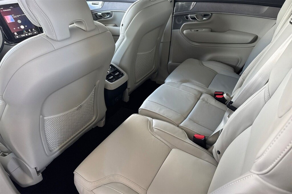 New 2026 Volvo XC90 B6 Ultra Dark Theme 7-Seater SUV