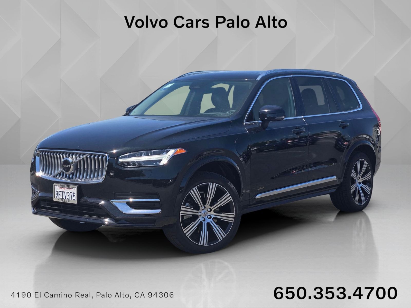 2023 Volvo XC90 T8 Recharge Ultimate Bright Theme 4WD's photo