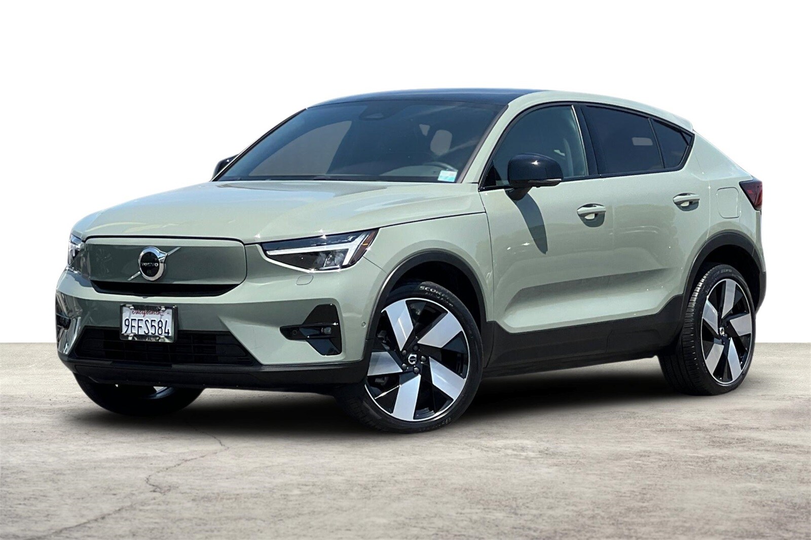 2023 Volvo C40 Recharge Ultimate photo 2
