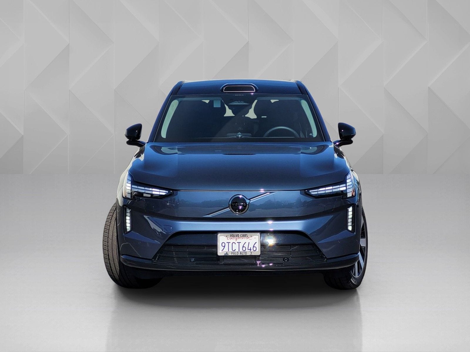 Used 2025 Volvo EX90 Ultra with VIN 7JDE23VL3SG001360 for sale in Palo Alto, CA