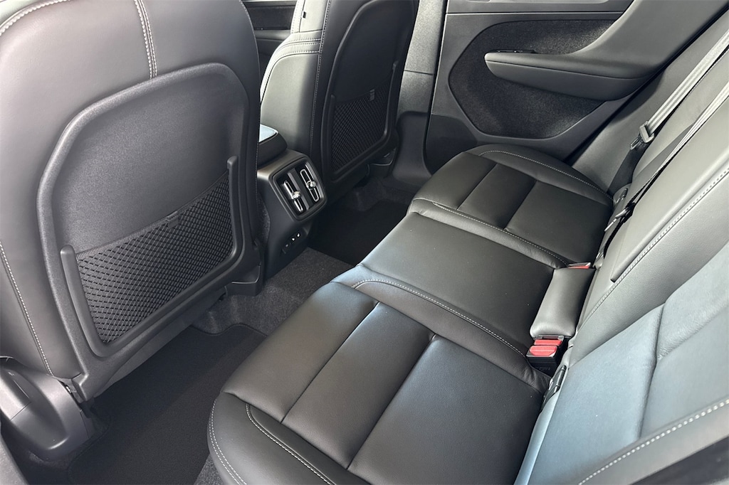 Used 2025 Volvo XC40 B5 Core Bright Theme SUV