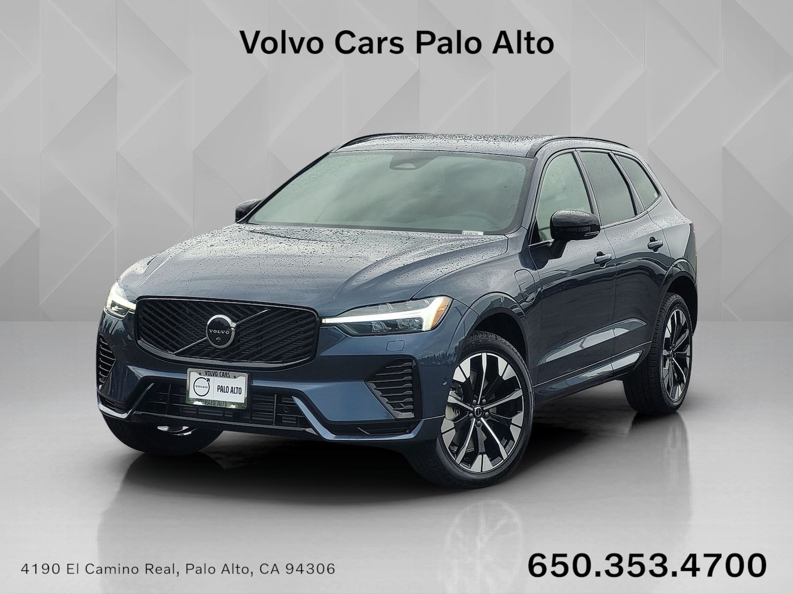 2026 Volvo XC60 T8 Plus Dark AWD's photo