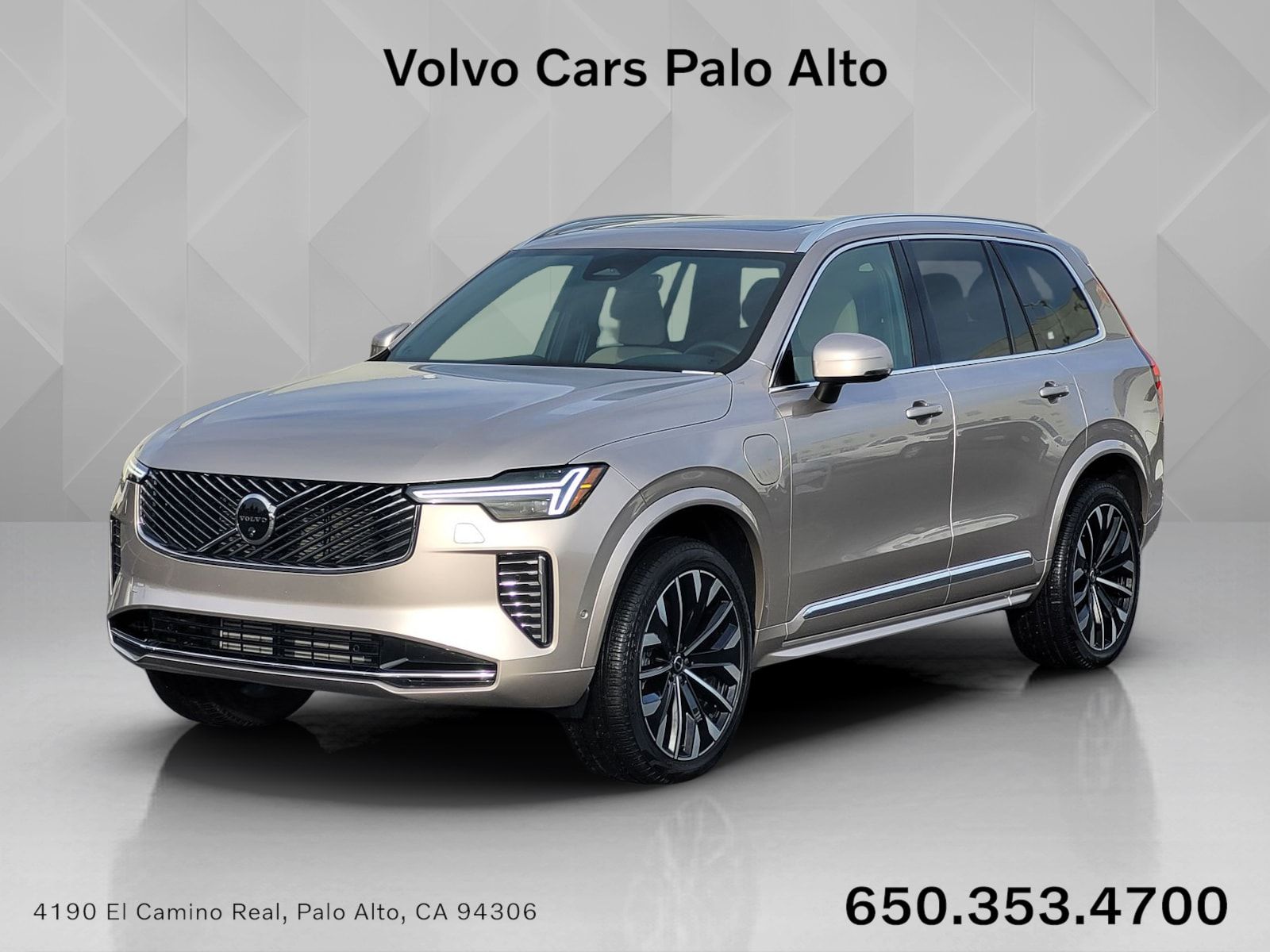 2025 Volvo XC90 T8 Recharge Plus Bright 7-Seat 4WD's photo