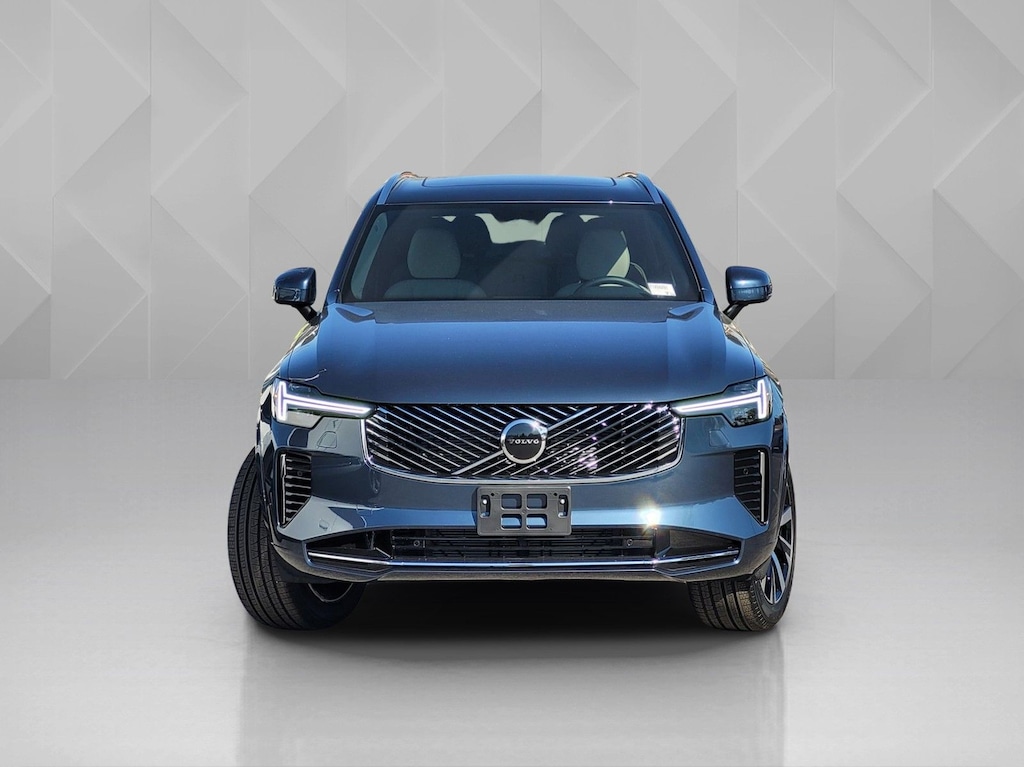 New 2026 Volvo XC90 B5 Core SUV