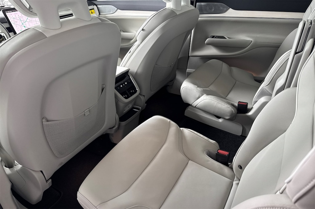 New 2025 Volvo EX90 Twin Motor Performance Ultra 6-Seater SUV