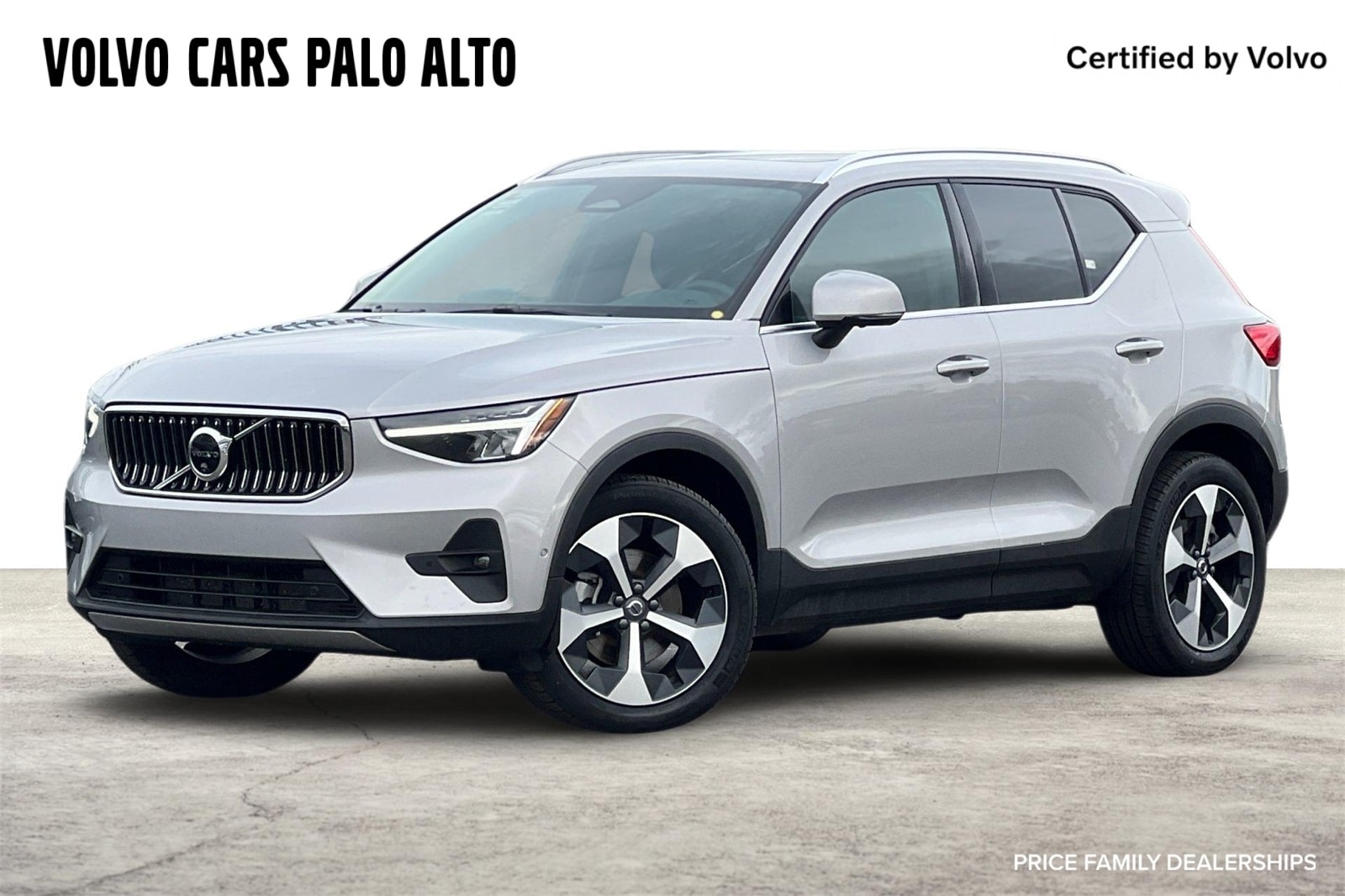 2025 Volvo XC40 Plus's photo