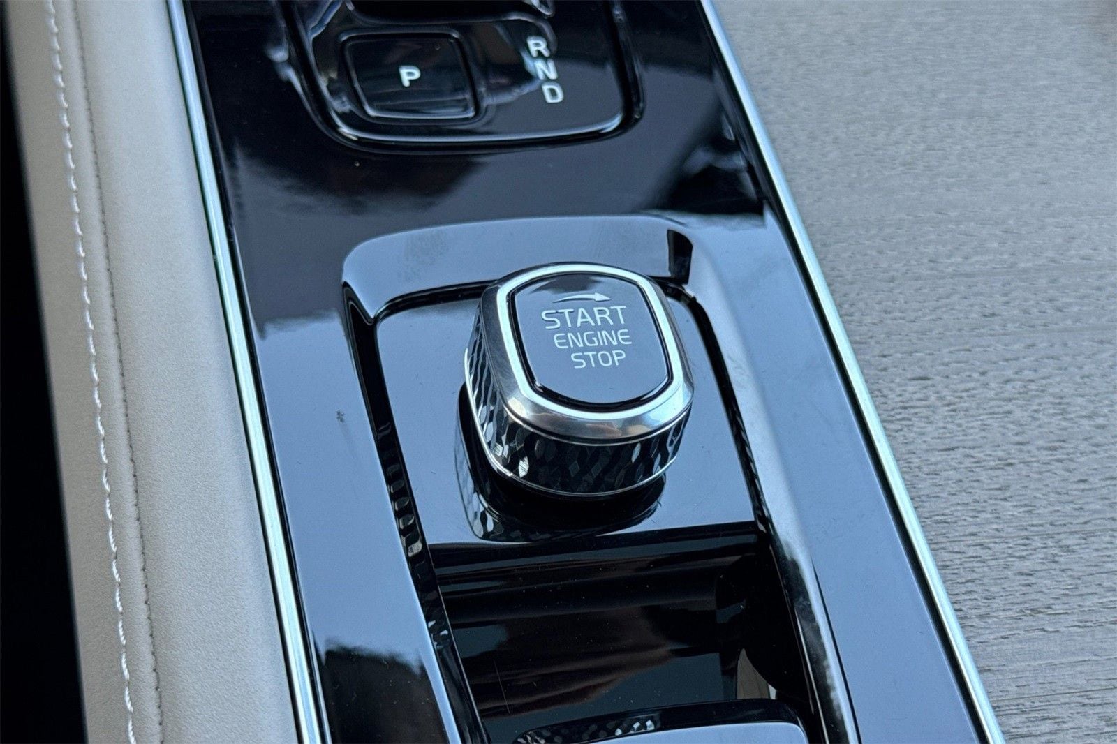 2026 Volvo XC90 Plus - Photo 23