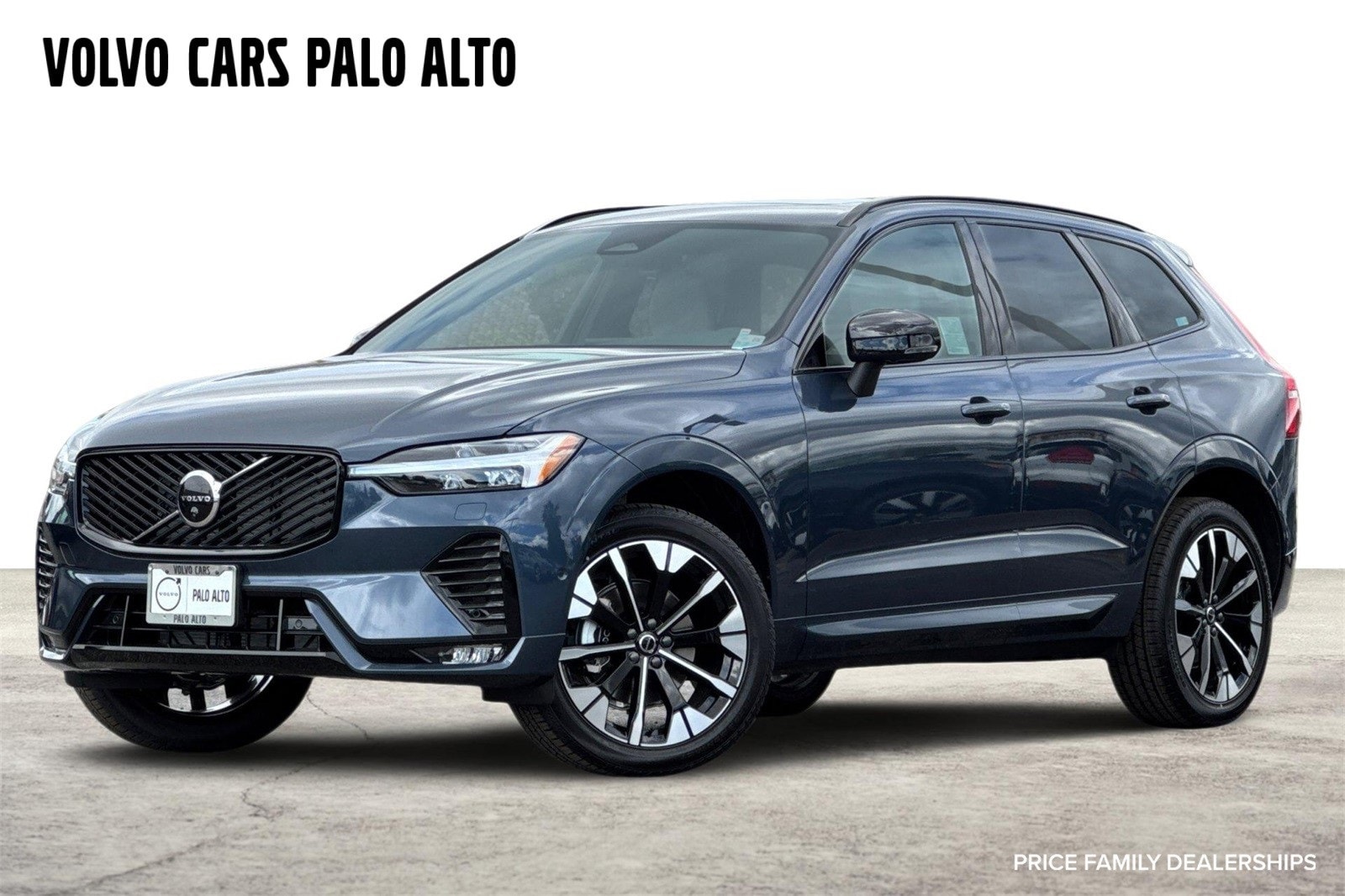 2026 Volvo XC60 Plus's photo