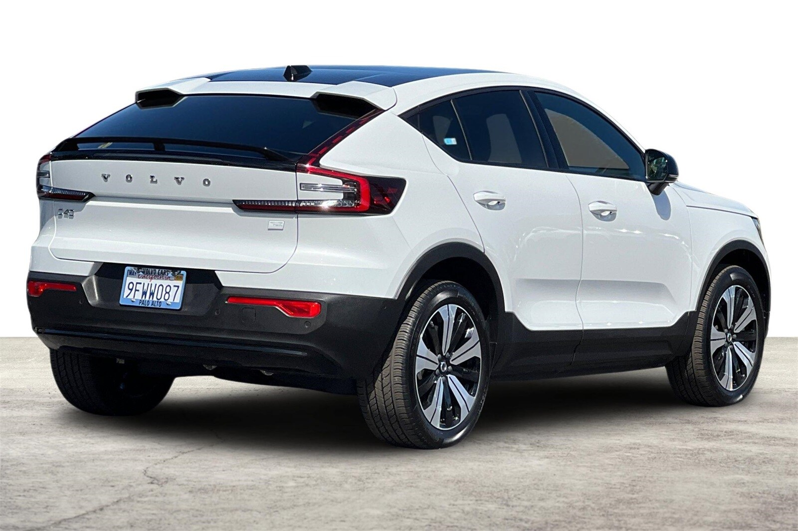 2023 Volvo C40 Recharge Plus photo 3