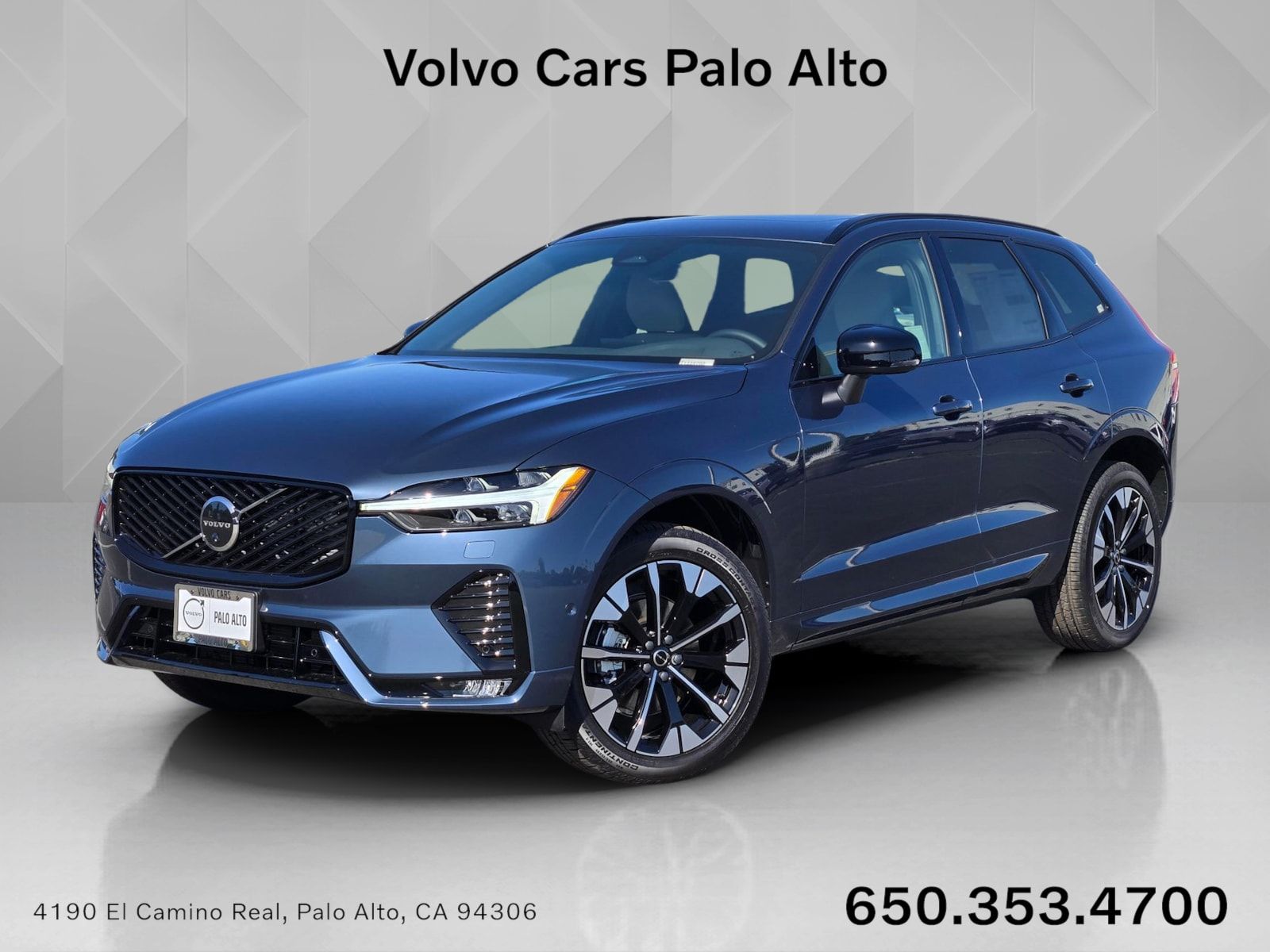 2026 Volvo XC60 B5 Plus Dark AWD's photo