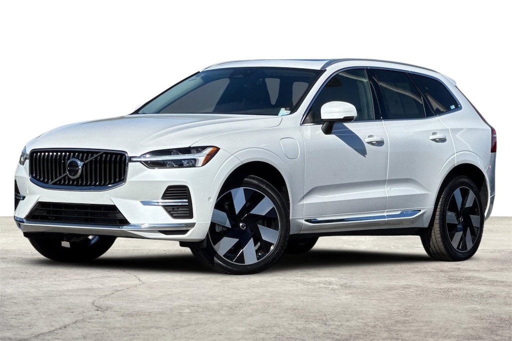 Used 2023 Volvo XC60 Recharge Plug-In Hybrid T8 Plus Bright Theme SUV