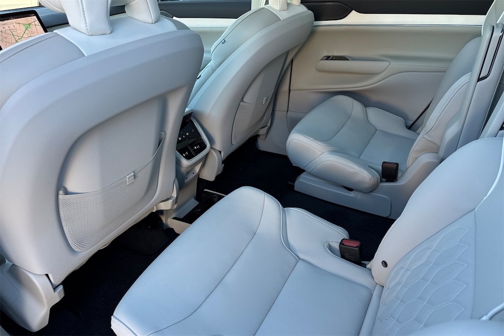 New 2025 Volvo EX90 Twin Motor Performance Plus 6-Seater SUV