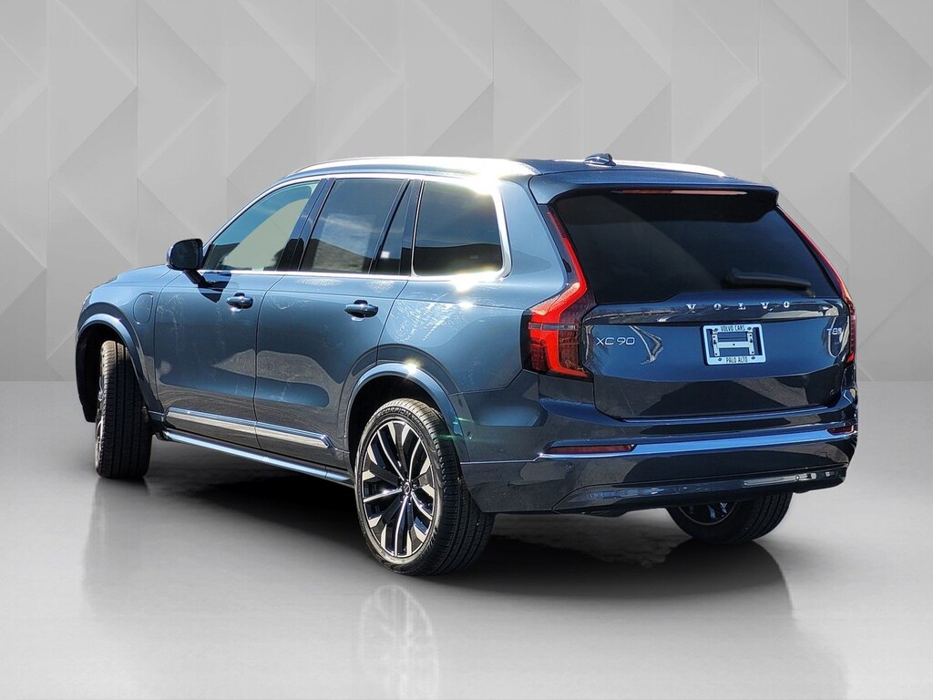 New 2026 Volvo XC90 plug-in hybrid T8 Ultra 7-Seater SUV