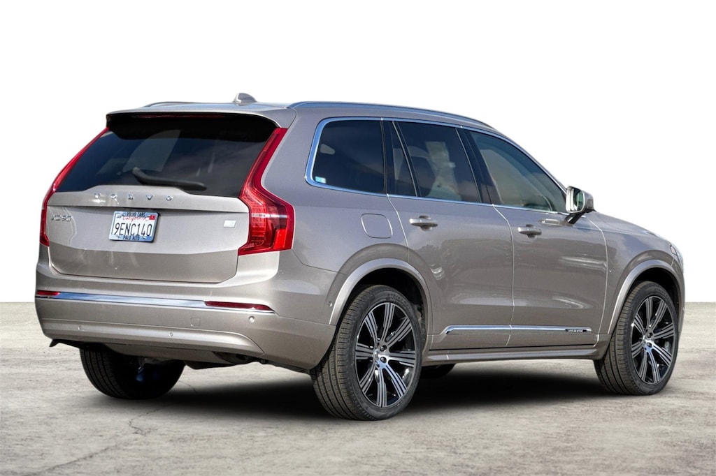 Certified 2023 Volvo XC90 Recharge Plug-In Hybrid Ultimate SUV