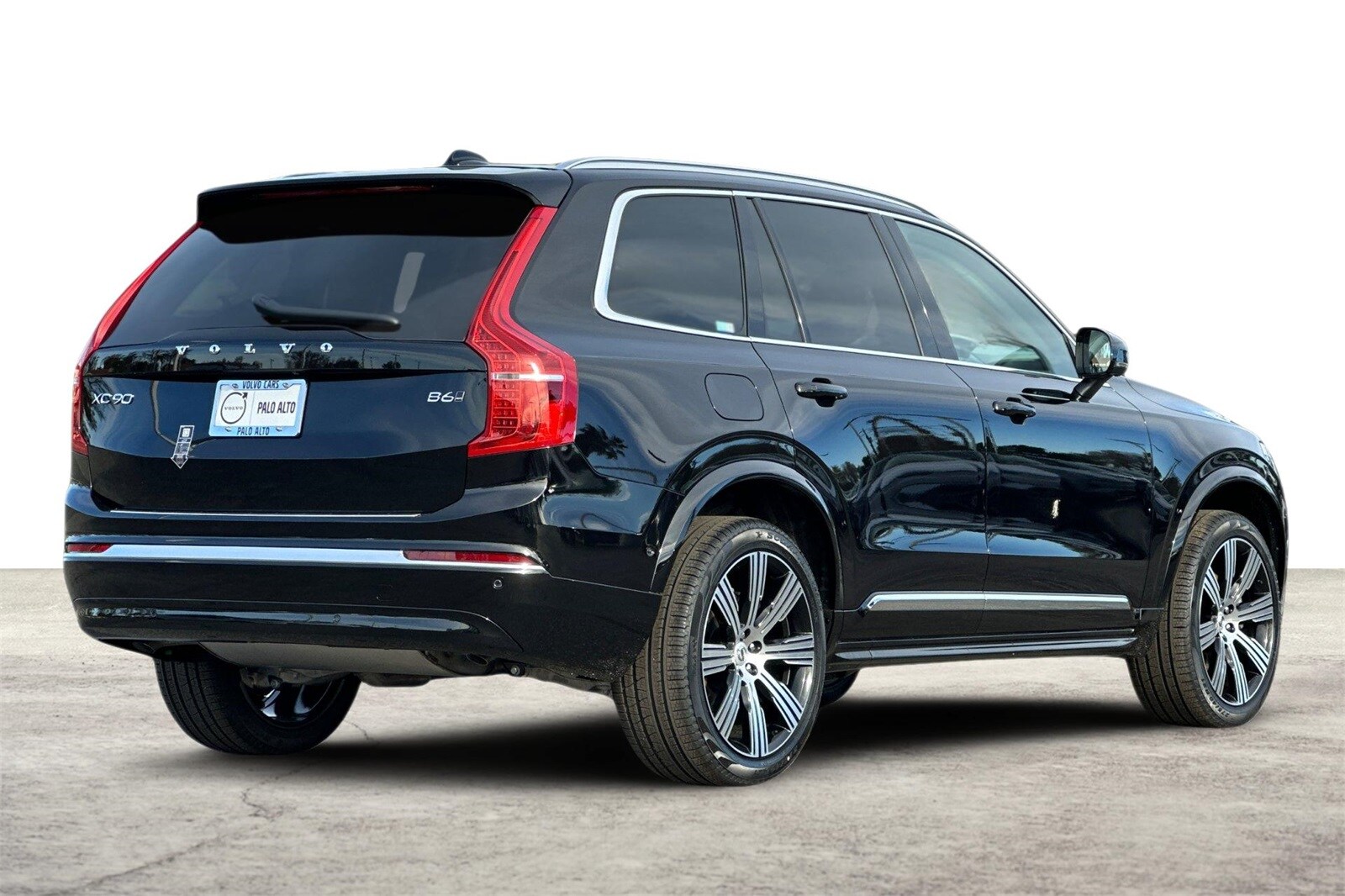 2025 Volvo XC90 Plus photo 2