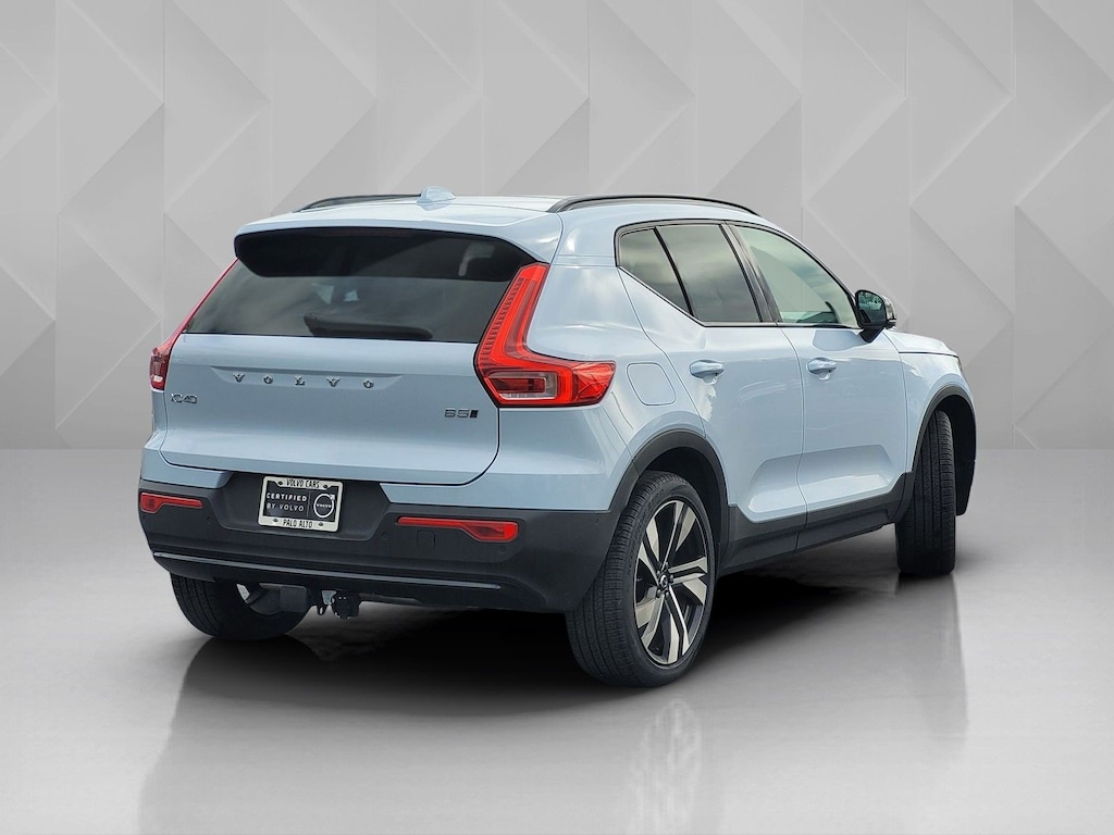 Certified 2024 Volvo XC40 Ultimate SUV