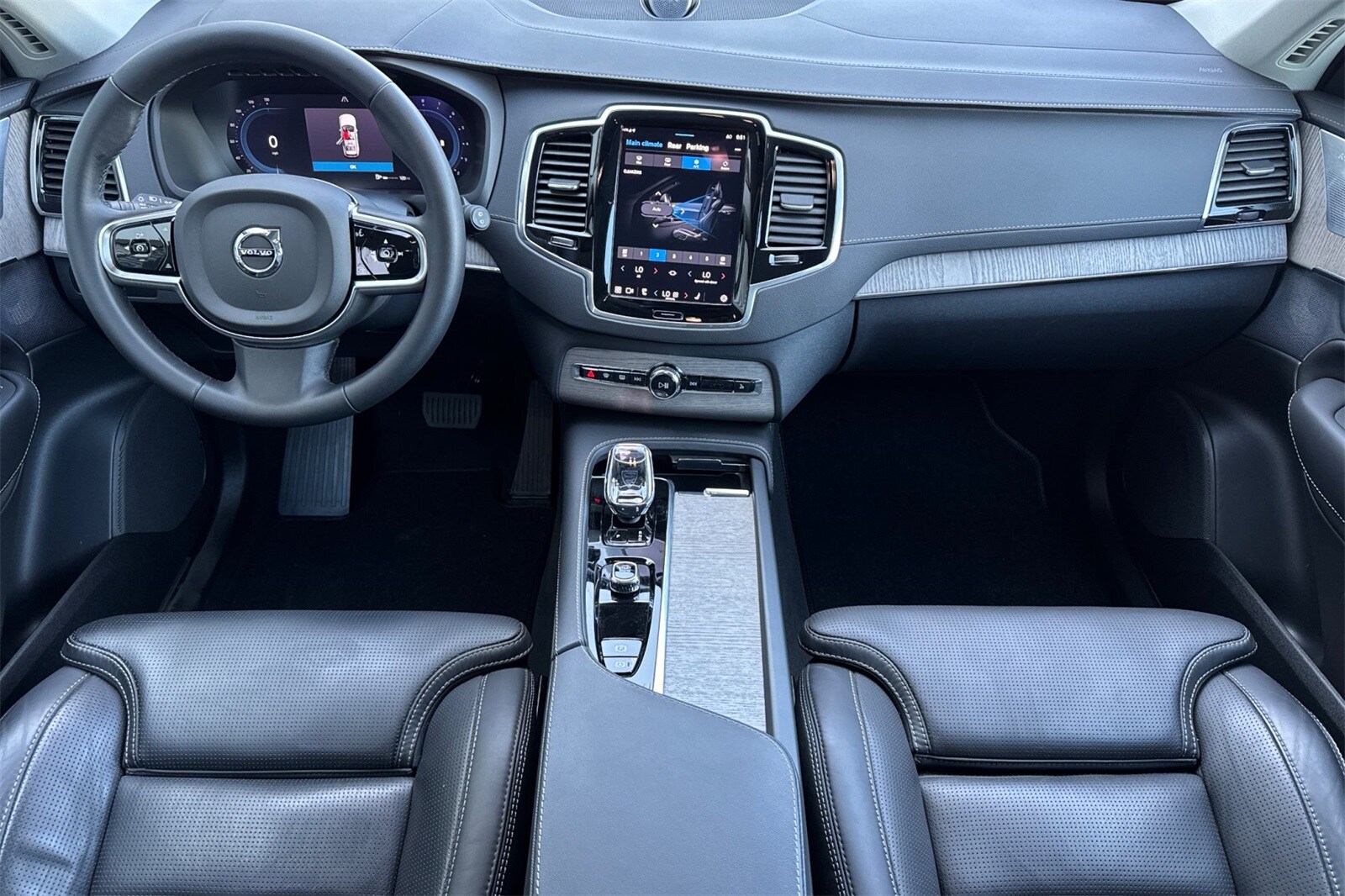 2024 Volvo XC90 Ultimate photo 4