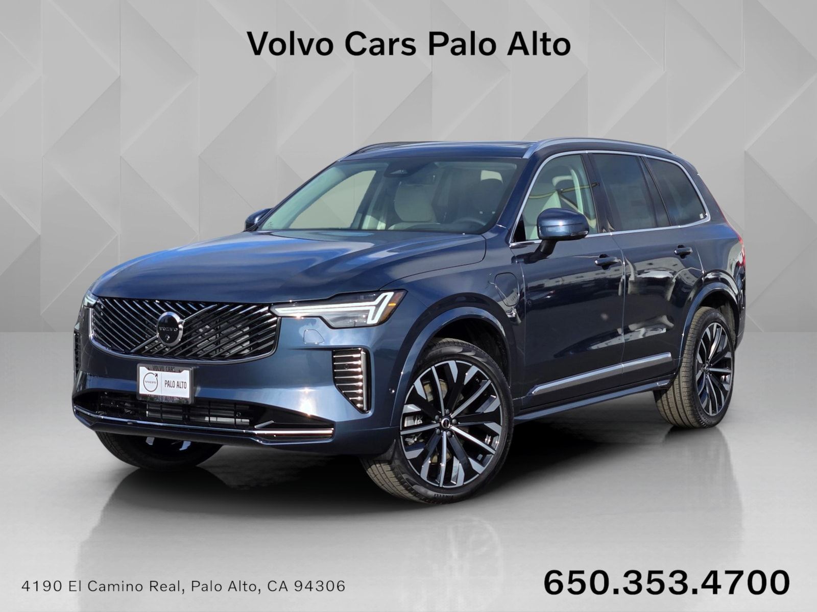 2026 Volvo XC90 T8 Recharge Ultra Bright 4WD's photo
