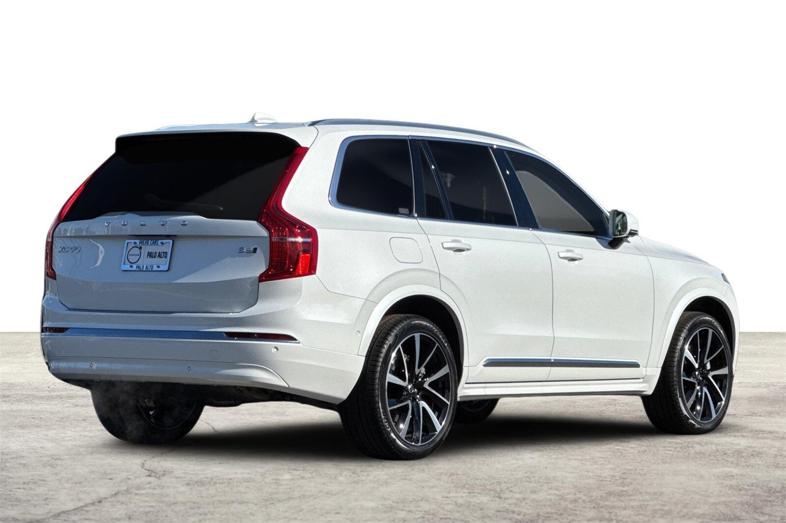 2025 Volvo XC90 Plus photo 2
