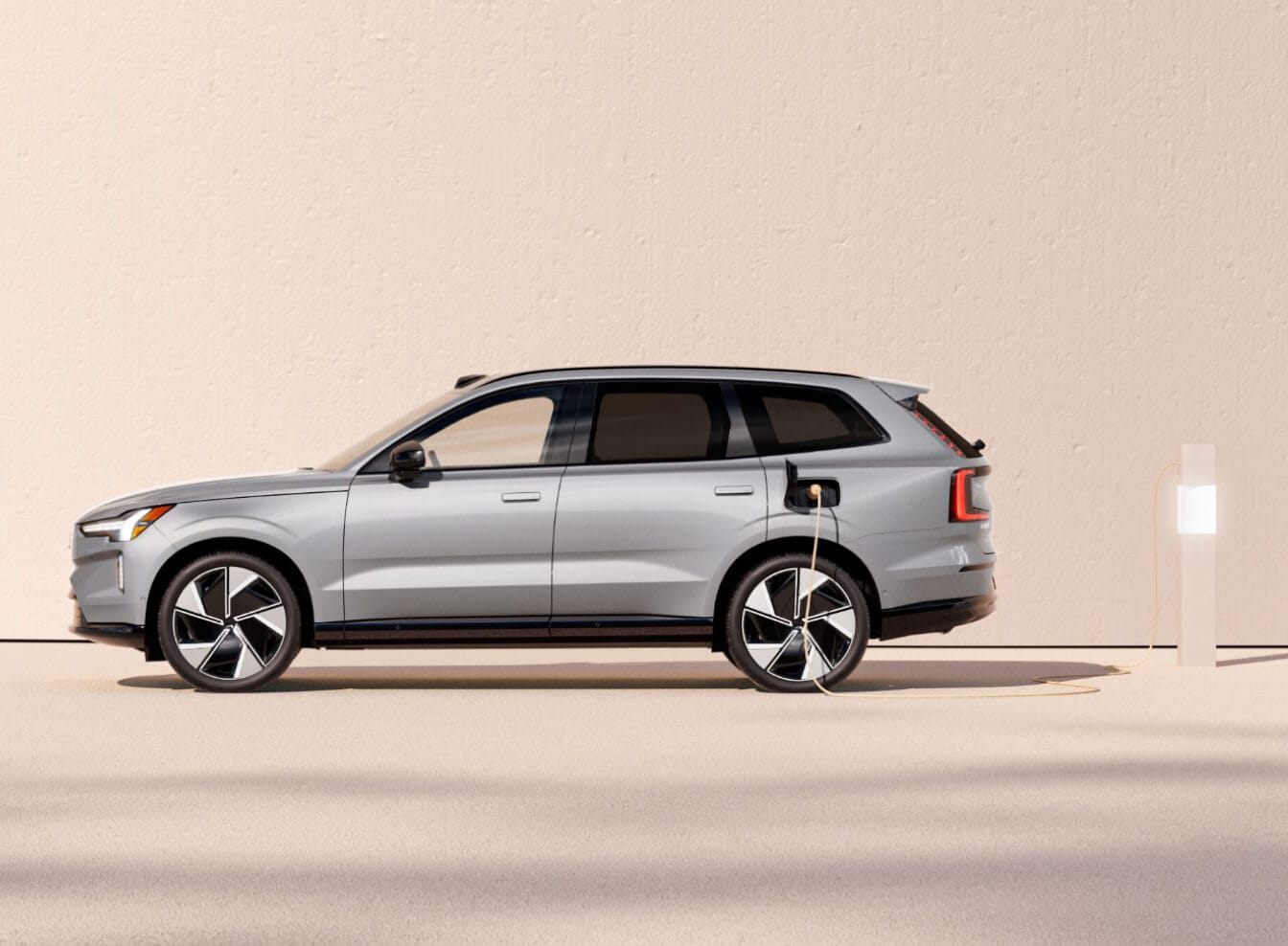 Back on the Road, Fast: Volvo EX90 Charging