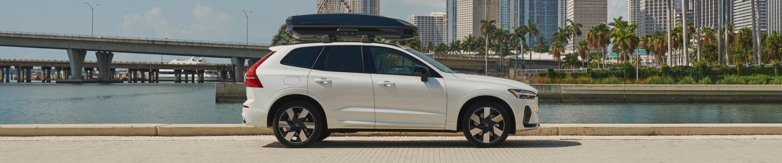 Volvo XC60 Comparison