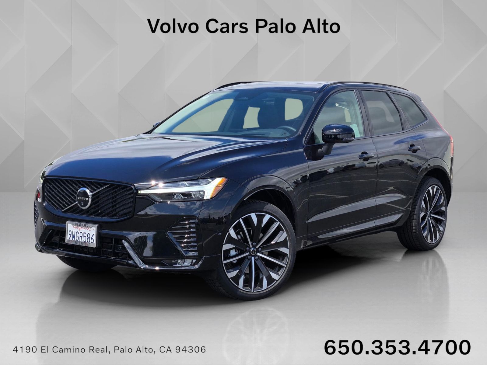 2026 Volvo XC60 B5 Ultra Dark AWD's photo
