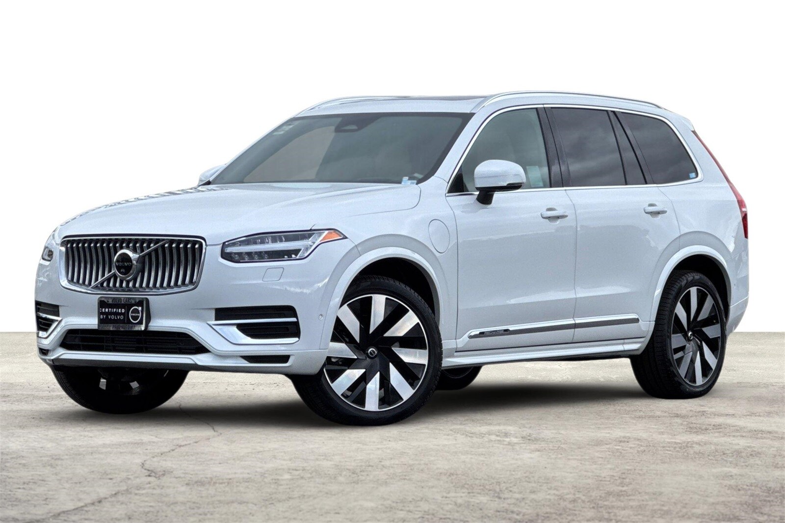 2023 Volvo XC90 Recharge Ultimate photo 2