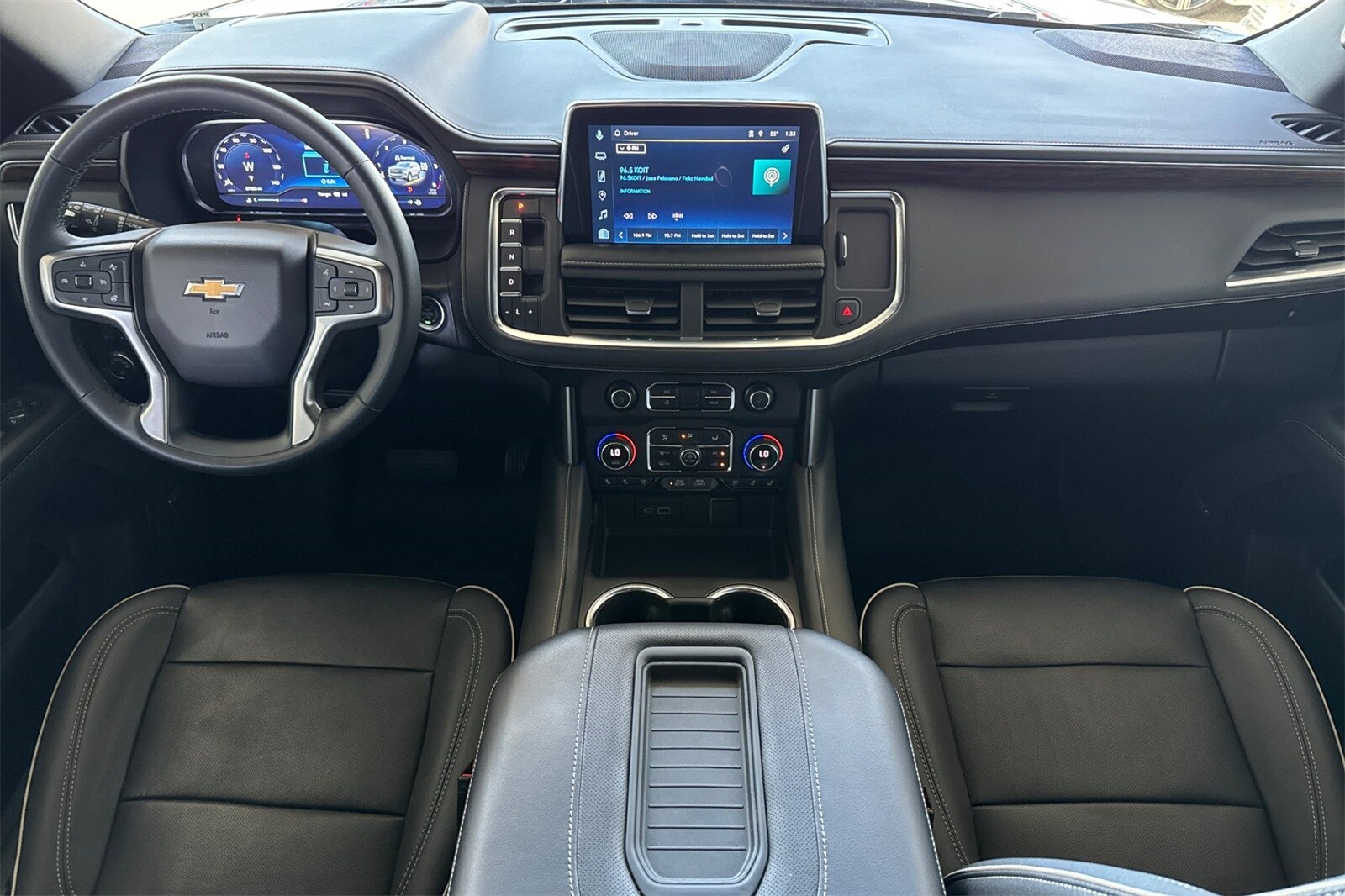 2023 Chevrolet Tahoe Premier photo 3