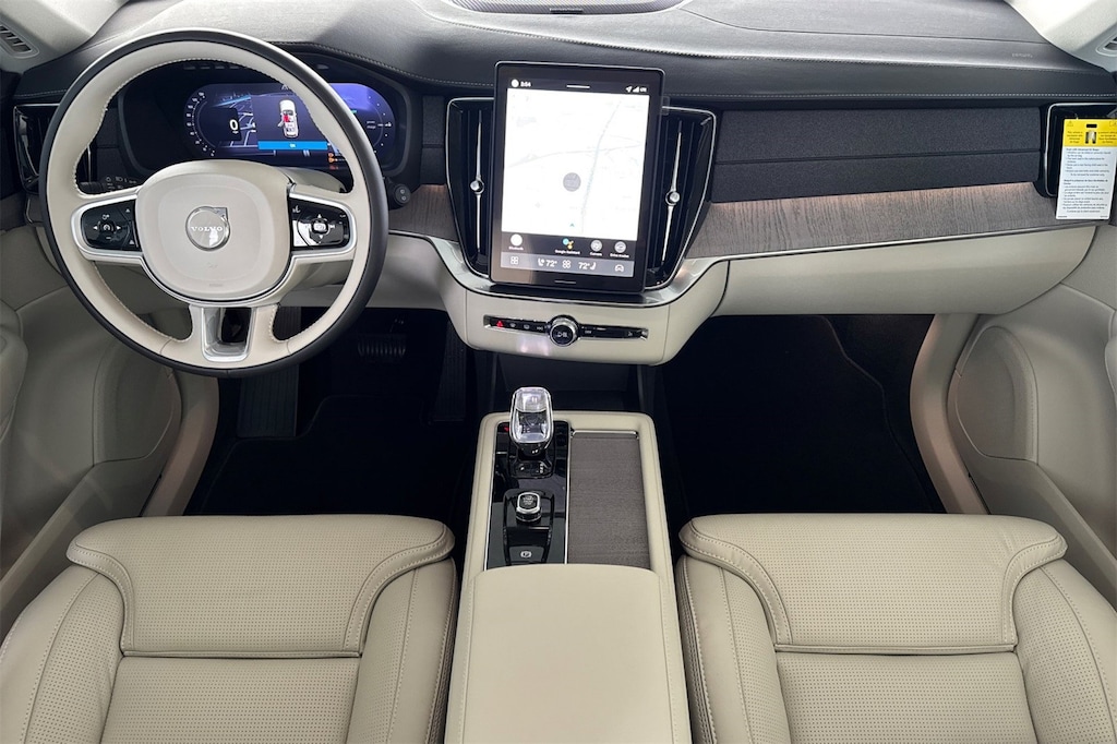 New 2026 Volvo XC90 plug-in hybrid T8 Ultra 7-Seater SUV