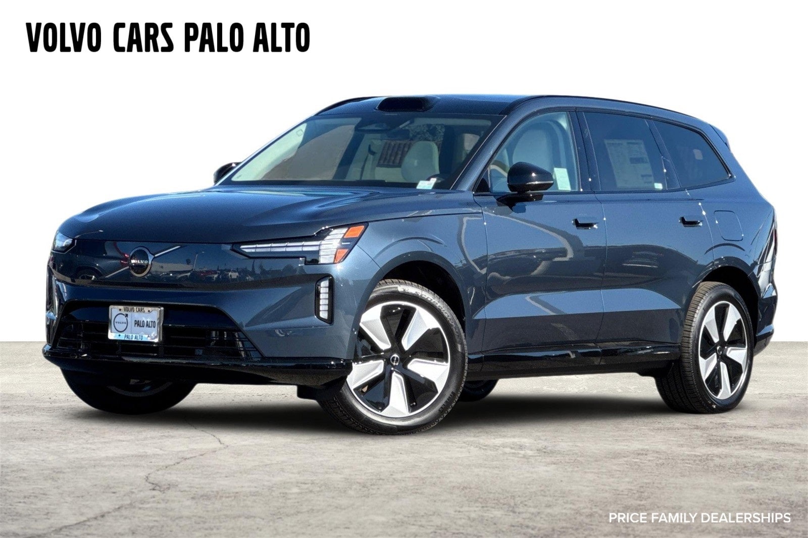 2025 Volvo EX90 Plus's photo