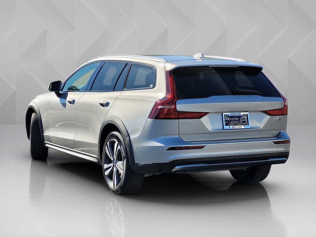 Certified 2025 Volvo V60 Cross Country B5 Plus Wagon
