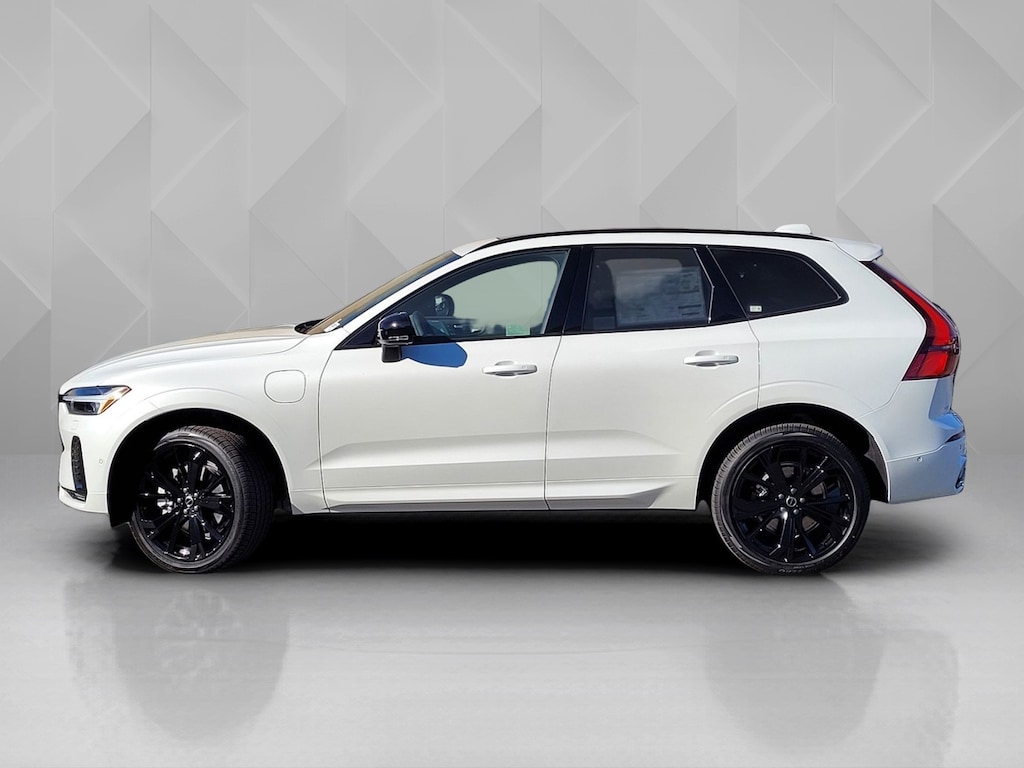 New 2026 Volvo XC60 plug-in hybrid T8 Ultra Black Edition SUV