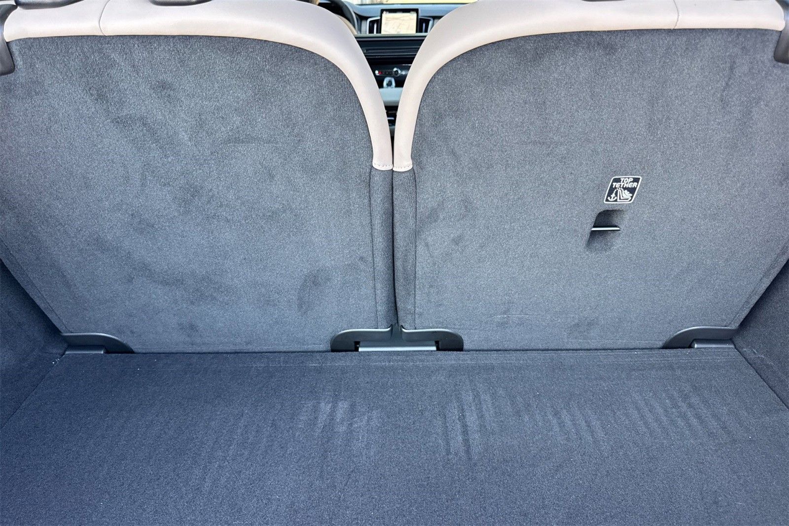 2026 Volvo XC90 Plus - Photo 15