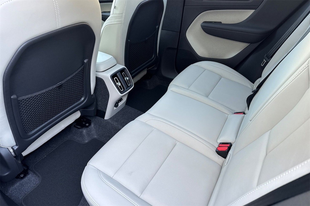 New 2026 Volvo XC40 B5 Plus SUV