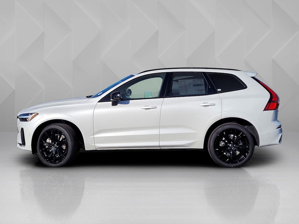 New 2026 Volvo XC60 B5 Ultra Black Edition SUV