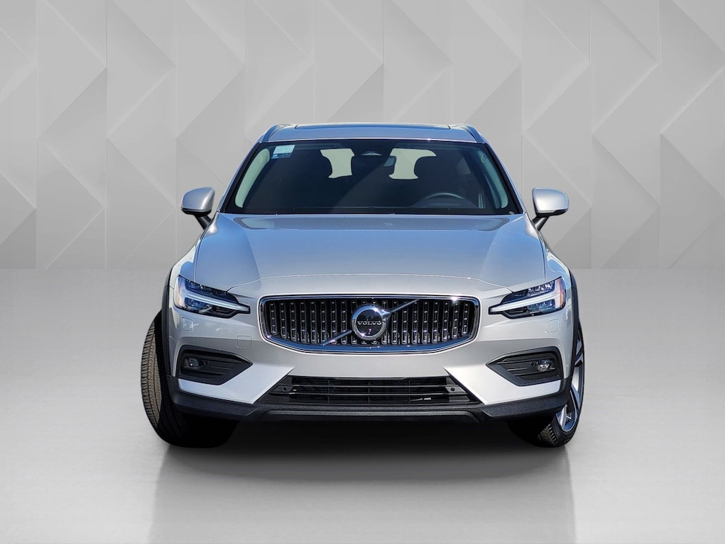 Certified 2025 Volvo V60 Cross Country B5 Plus Wagon