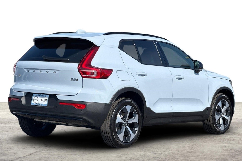 New 2026 Volvo XC40 B5 Plus SUV