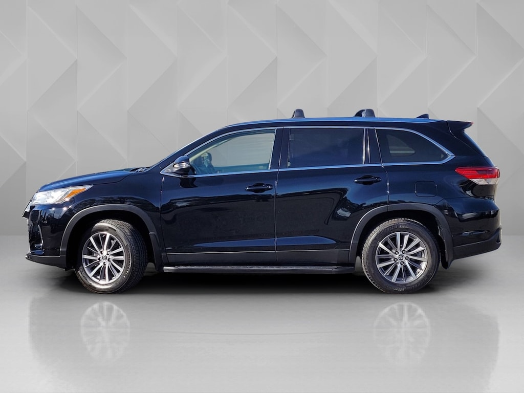 Used 2019 Toyota Highlander XLE SUV