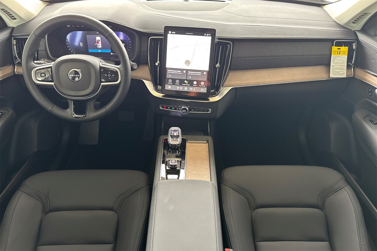 2026 Volvo XC90 Core photo 3